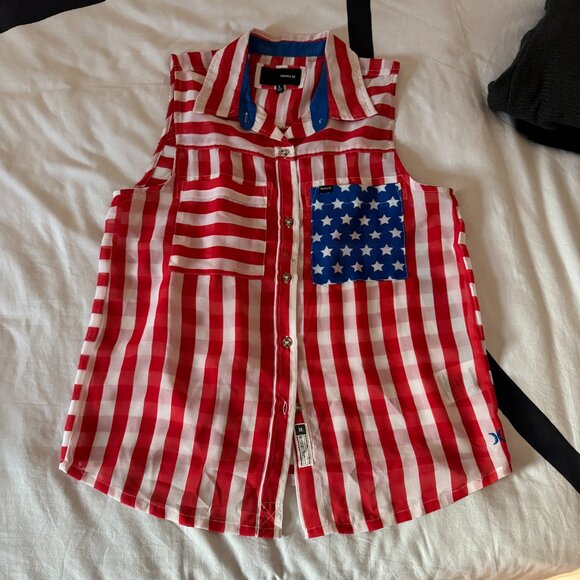Hurley Tops - EUC Hurley Stars & Stripes Button-Down Sleeveless Shirt L